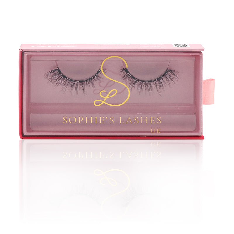 AURA MAGNETIC EYELASHES