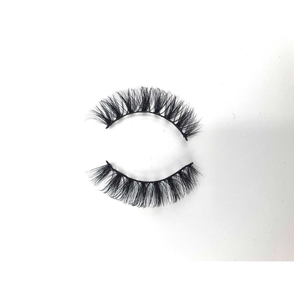FOXY STRIP LASH